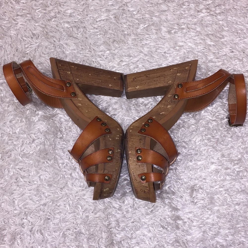 🔸 Groove Mystery Platform Sandal - Picture 3 of 5